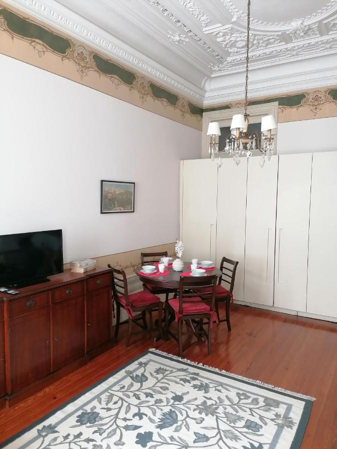 Alvares Cabral Apartamento B Apartment Porto Exterior photo